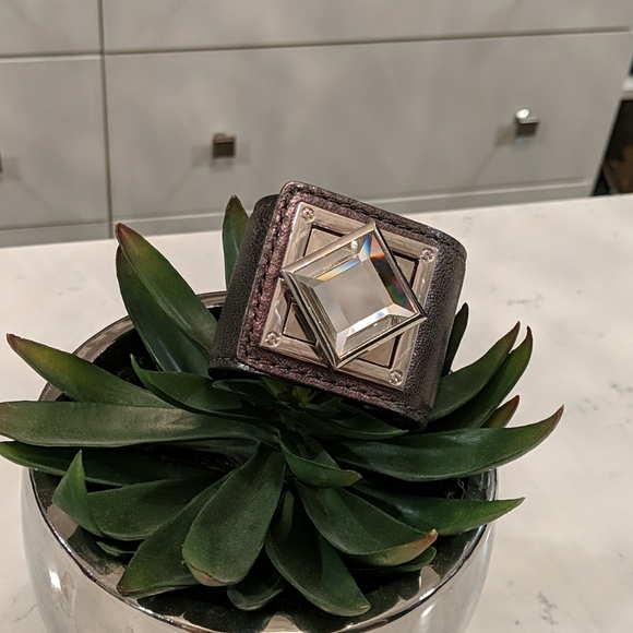 Michael Kors Cuff Bracelet with Mirrored Clasp - Picture 1 of 3